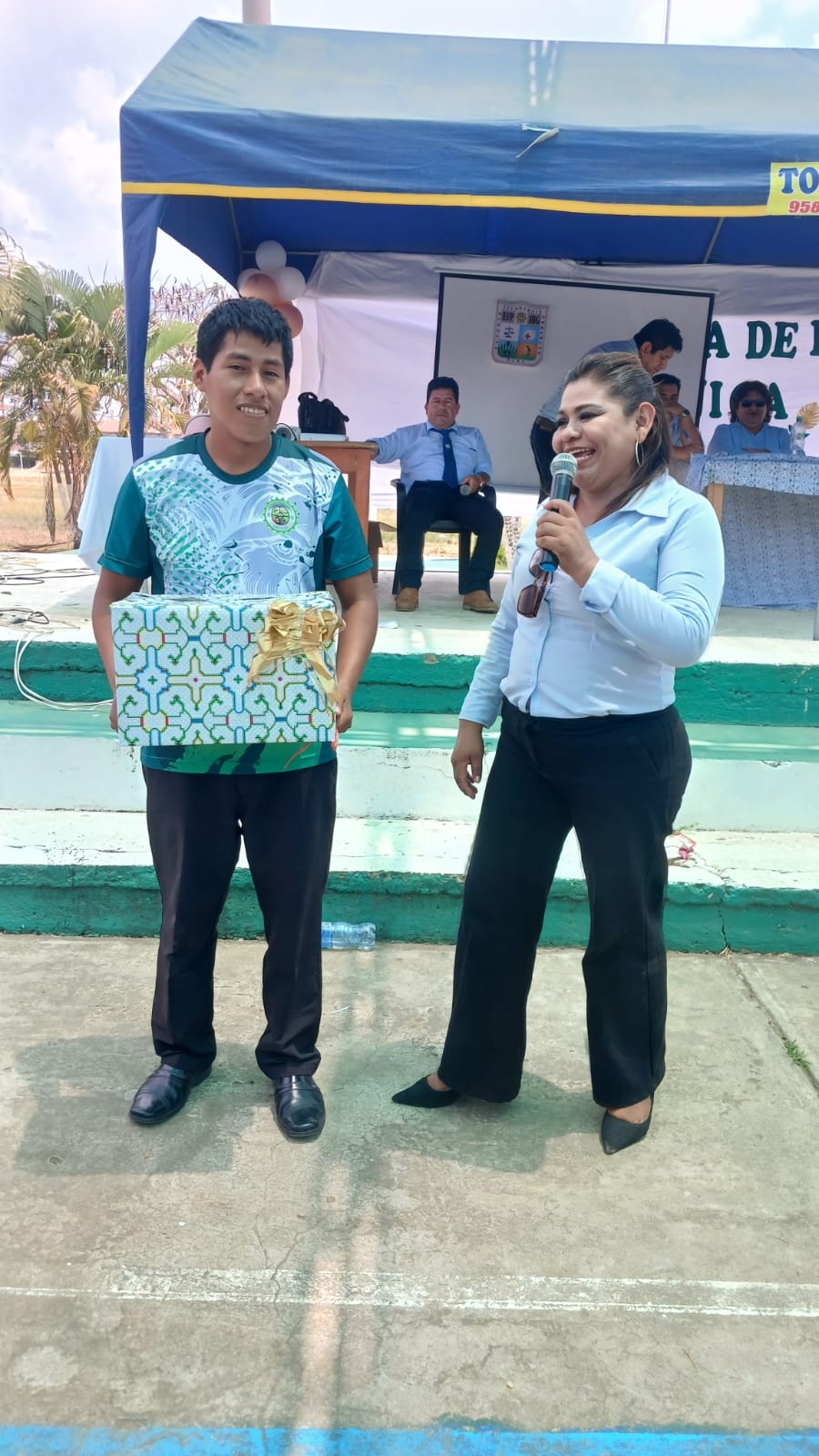Fotografía 22 de la galería de 🎉 ¡CELEBRAMOS EL DÍA DE LA TÉCNICA EN EL IESTP JORGE BASADRE GROHMAN! 🎓🏆